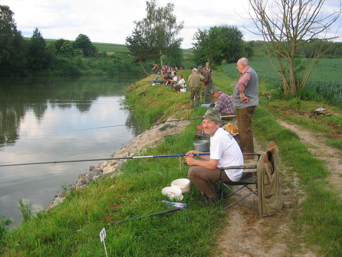 dospělí 2010-05.JPG