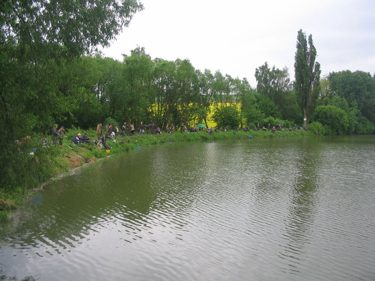 Rybářské závody 2006 - 01.JPG